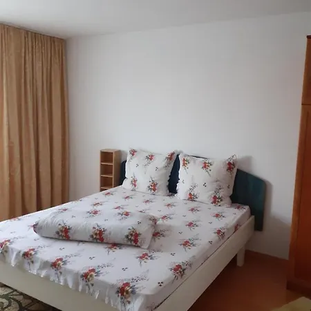 Casa Mariilor Konukevi *
